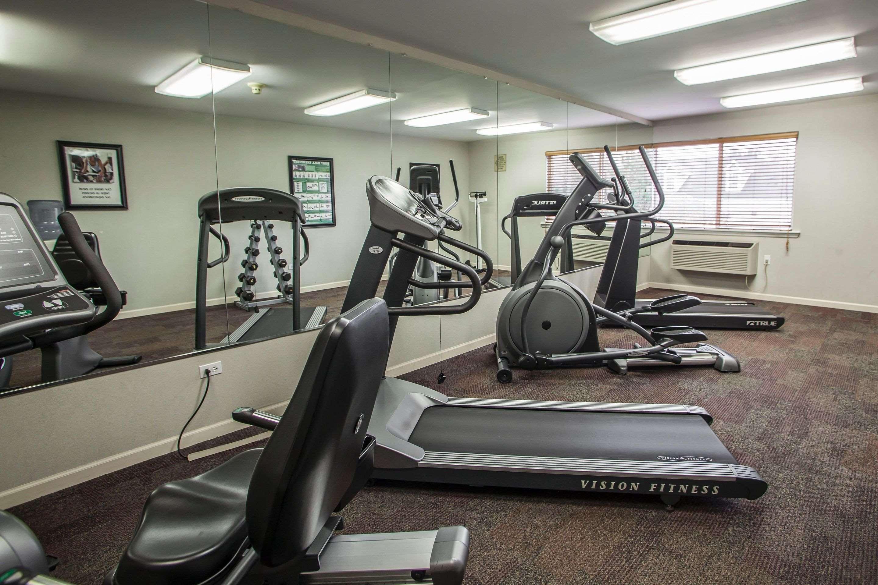 סנט צ'ארלס Quality Inn & Suites St Charles -West Chicago מראה חיצוני תמונה