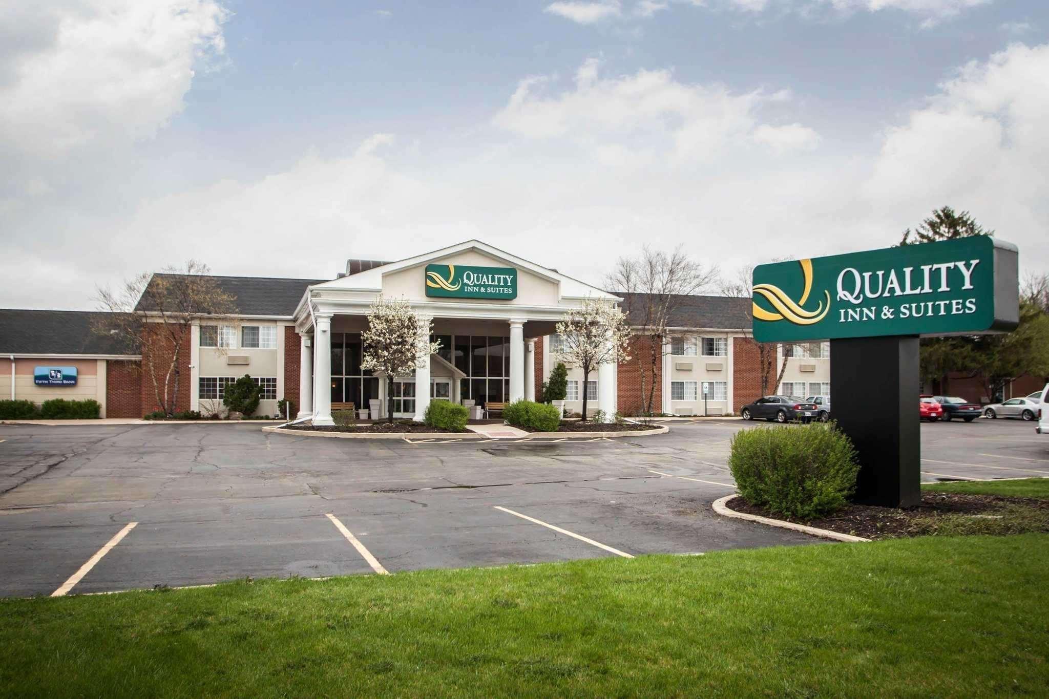 סנט צ'ארלס Quality Inn & Suites St Charles -West Chicago מראה חיצוני תמונה