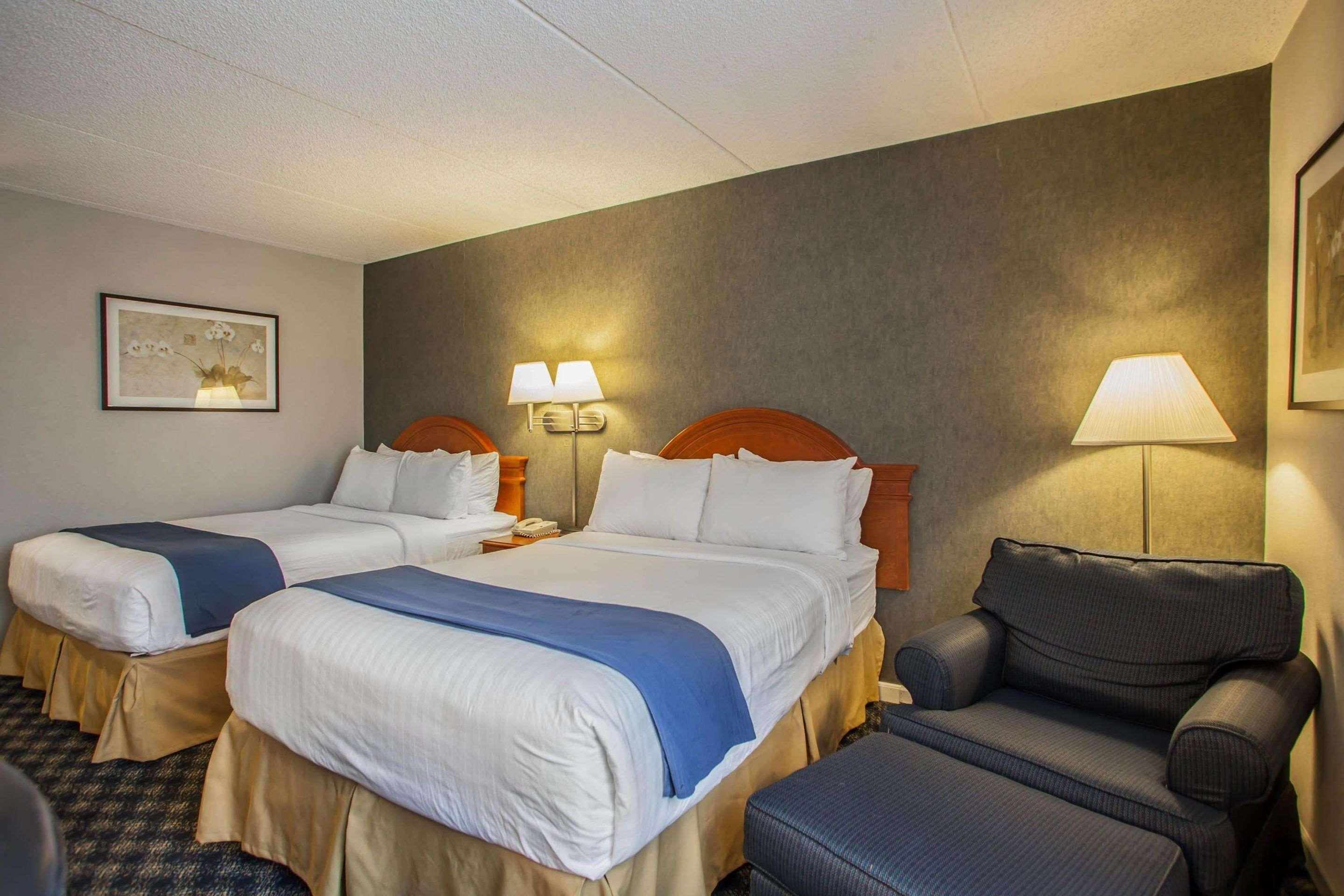סנט צ'ארלס Quality Inn & Suites St Charles -West Chicago מראה חיצוני תמונה