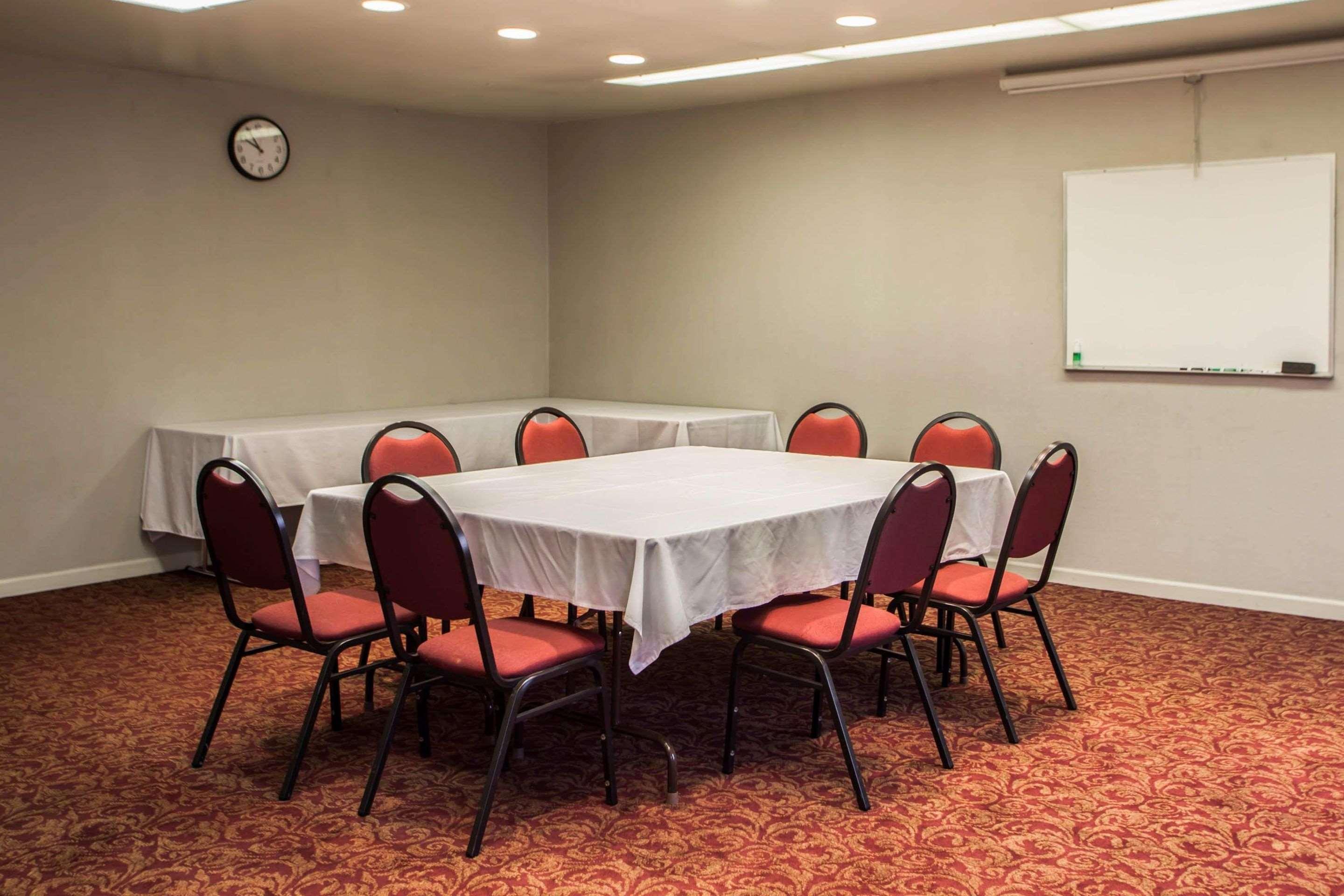 סנט צ'ארלס Quality Inn & Suites St Charles -West Chicago מראה חיצוני תמונה